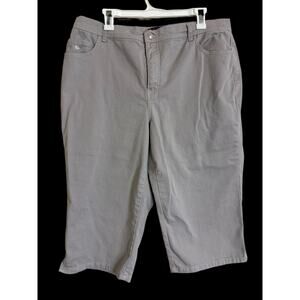 Gloria Vanderbilt Amanda Women’s Gray Capri Pants Size 16W